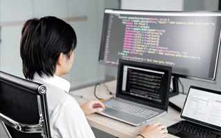 禹城 api php源码,下载的php源码怎么运行呢？